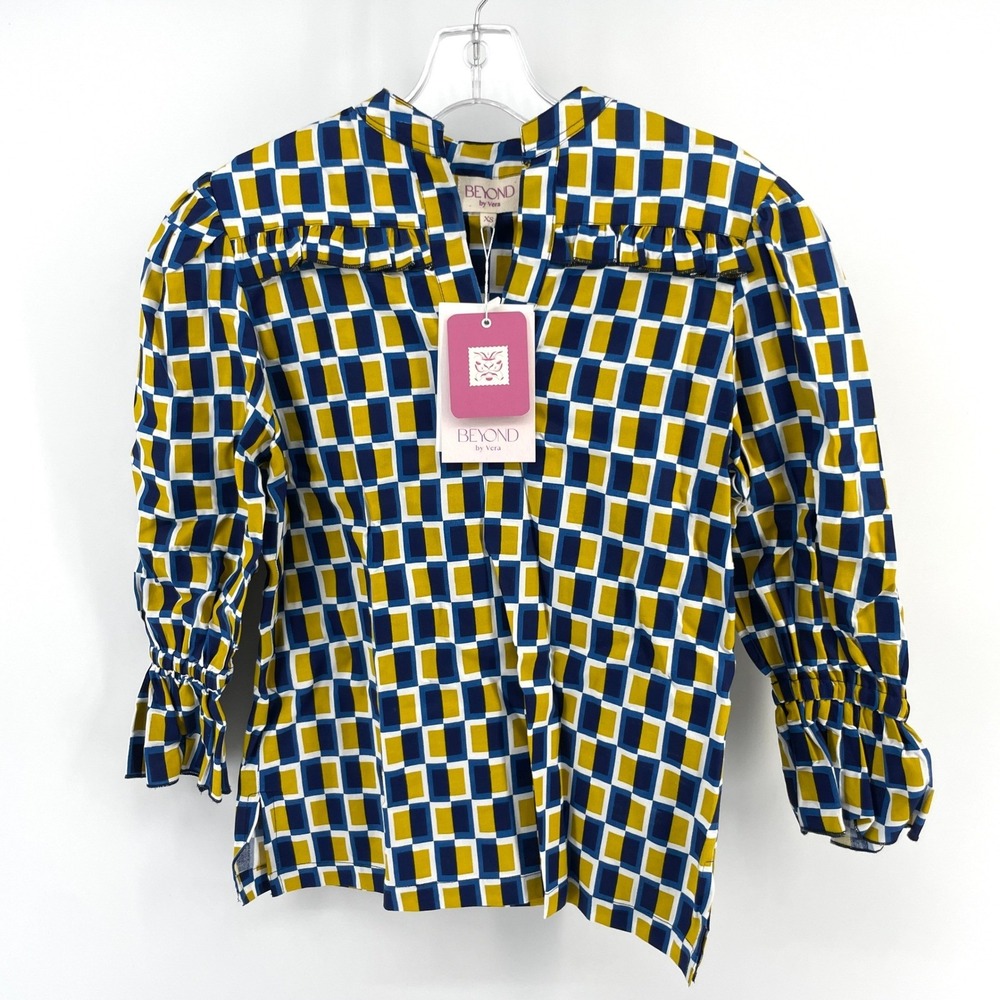 BEYOND by Vera‎ Stella Blouse Womens XS Blue Geometric Print Bell Sleeve NWT